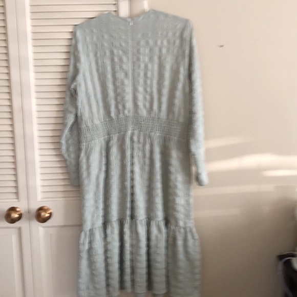 Beautiful lightweight summer dress - Picture 2 of 2